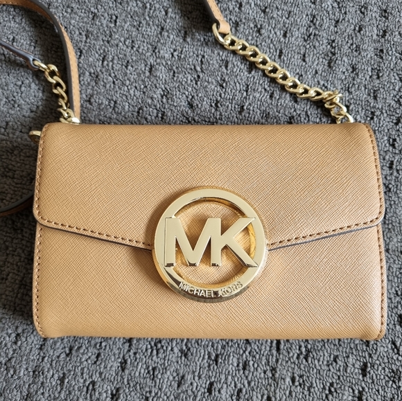 Micheal Kors bag - Picture 2 of 5